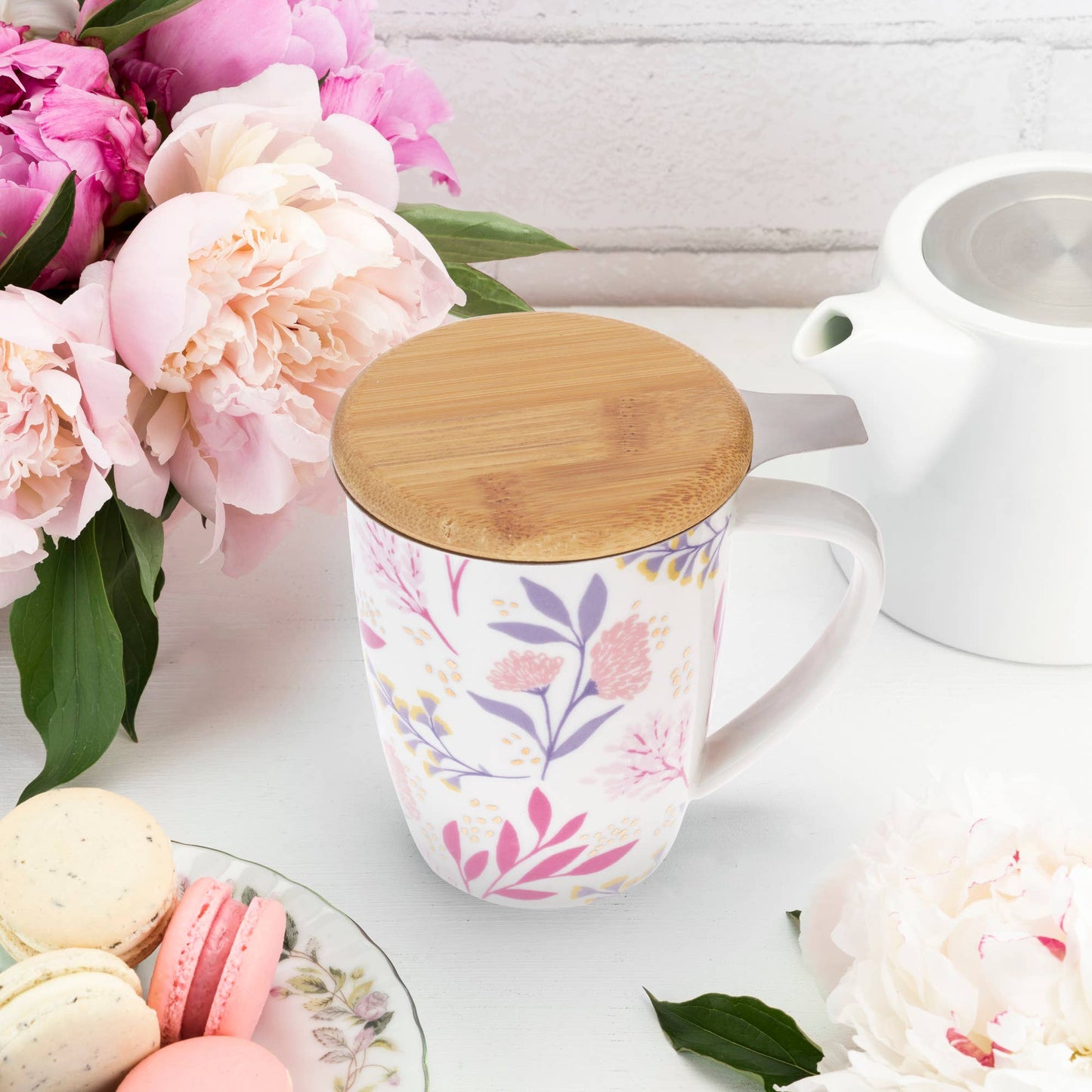 Ceramic Tea Mug with Tea Infuser Botanical Bliss