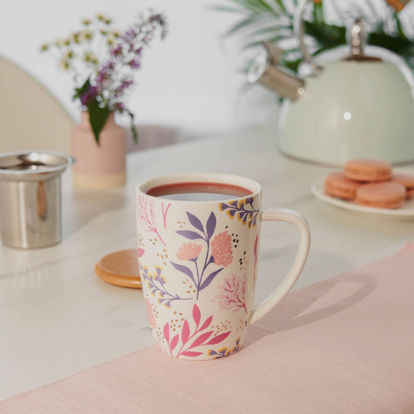 Ceramic Tea Mug with Tea Infuser Botanical Bliss