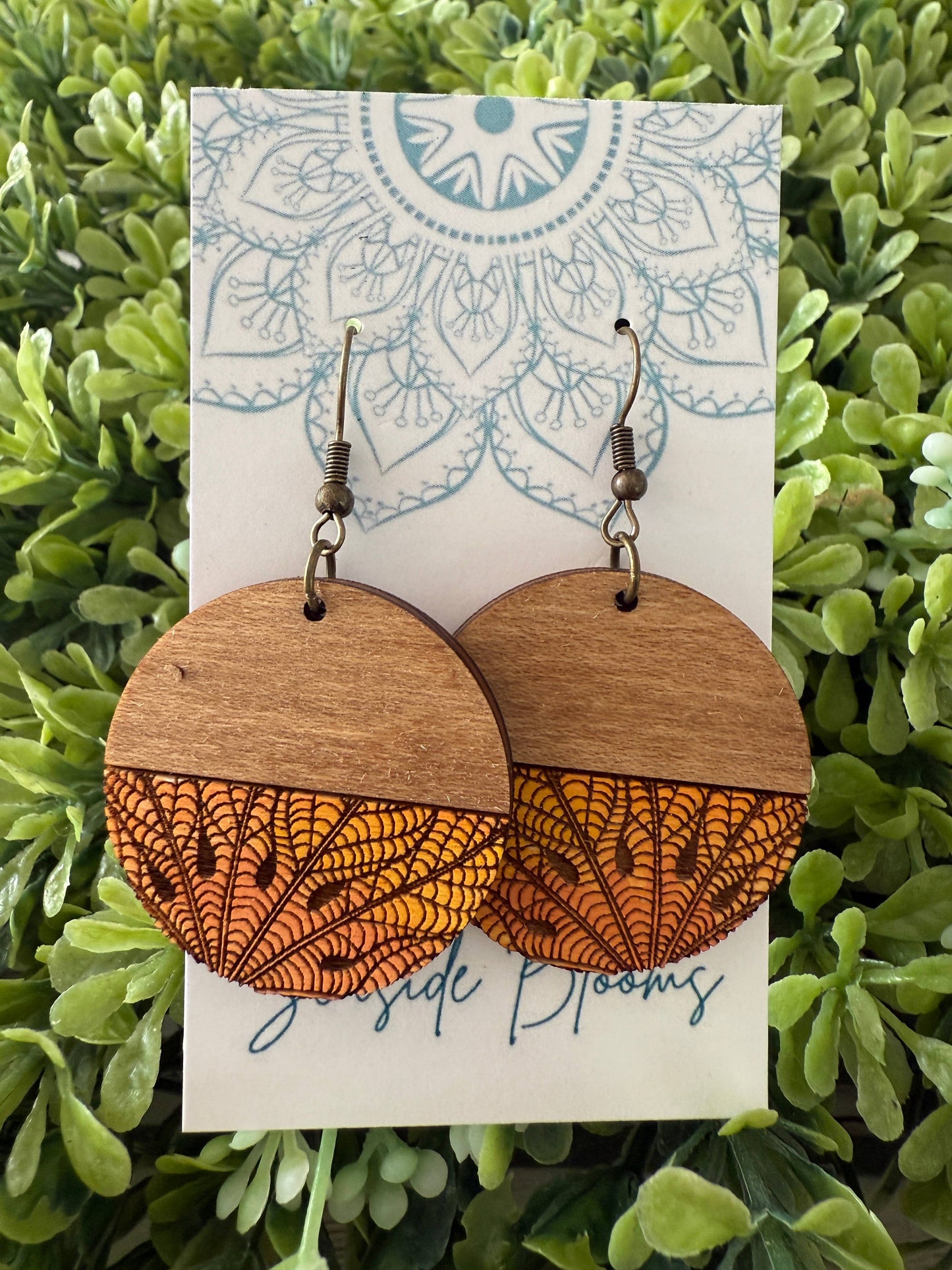 Maple Wood Leaves Earrings