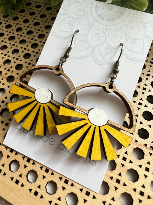 Daisy Maple Wood Earrings 